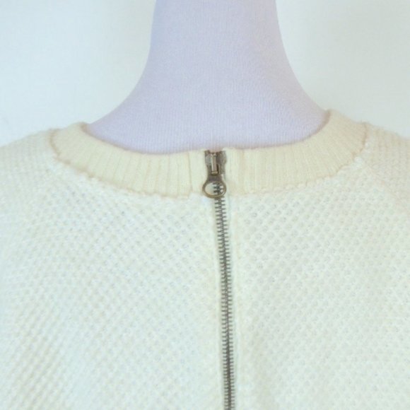 SEE By Chloe ivory textured ruffles crew neck back zip sweater i46 10.Italy